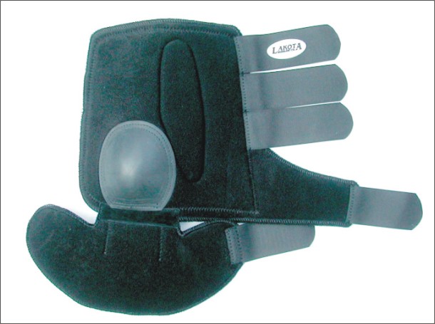 UG008